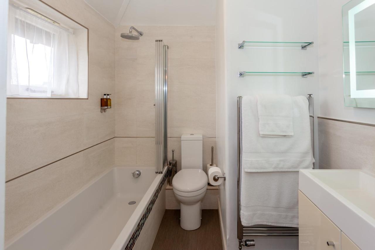 لِندهورْسٍتْ Avalon House B&B المظهر الخارجي الصورة